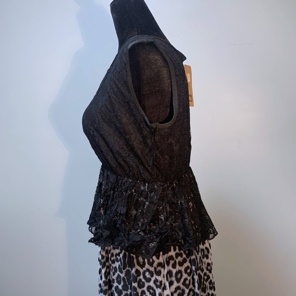 NWT Jon & Anna Leopard and lace pop over maxi - Medium - Picture 3 of 8